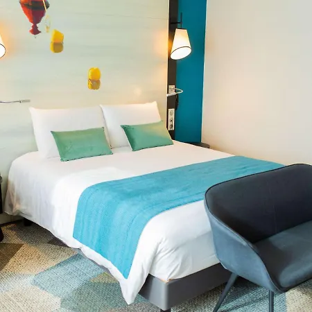Mercure Centre Hotel 4*