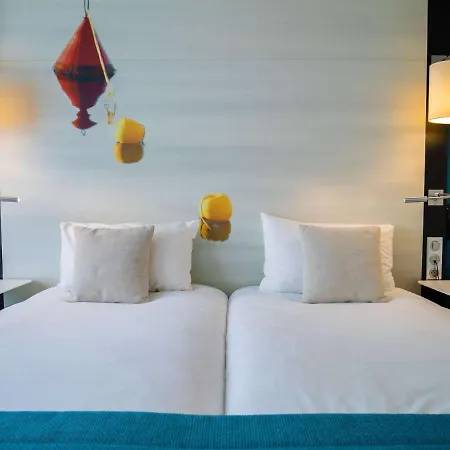 Mercure Centre Hotel 4*